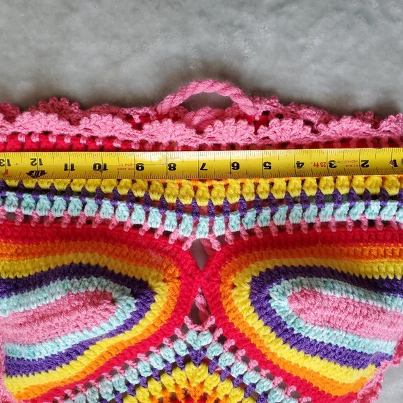 Crochet, High-Neck Halter Cop‎ Top. - Picture 7 of 8